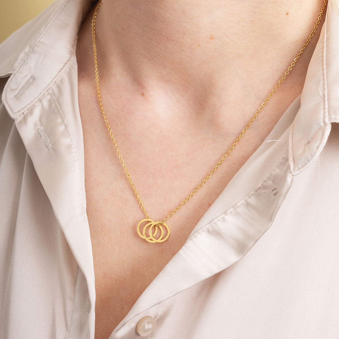 DEAR MOM & GRANDMA Necklace